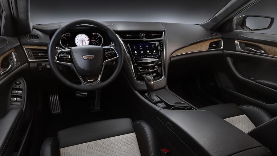 Торпедо Cadillac CTS-V Pedestal Edition 2018 года  (NA) (фото 2 из 4)